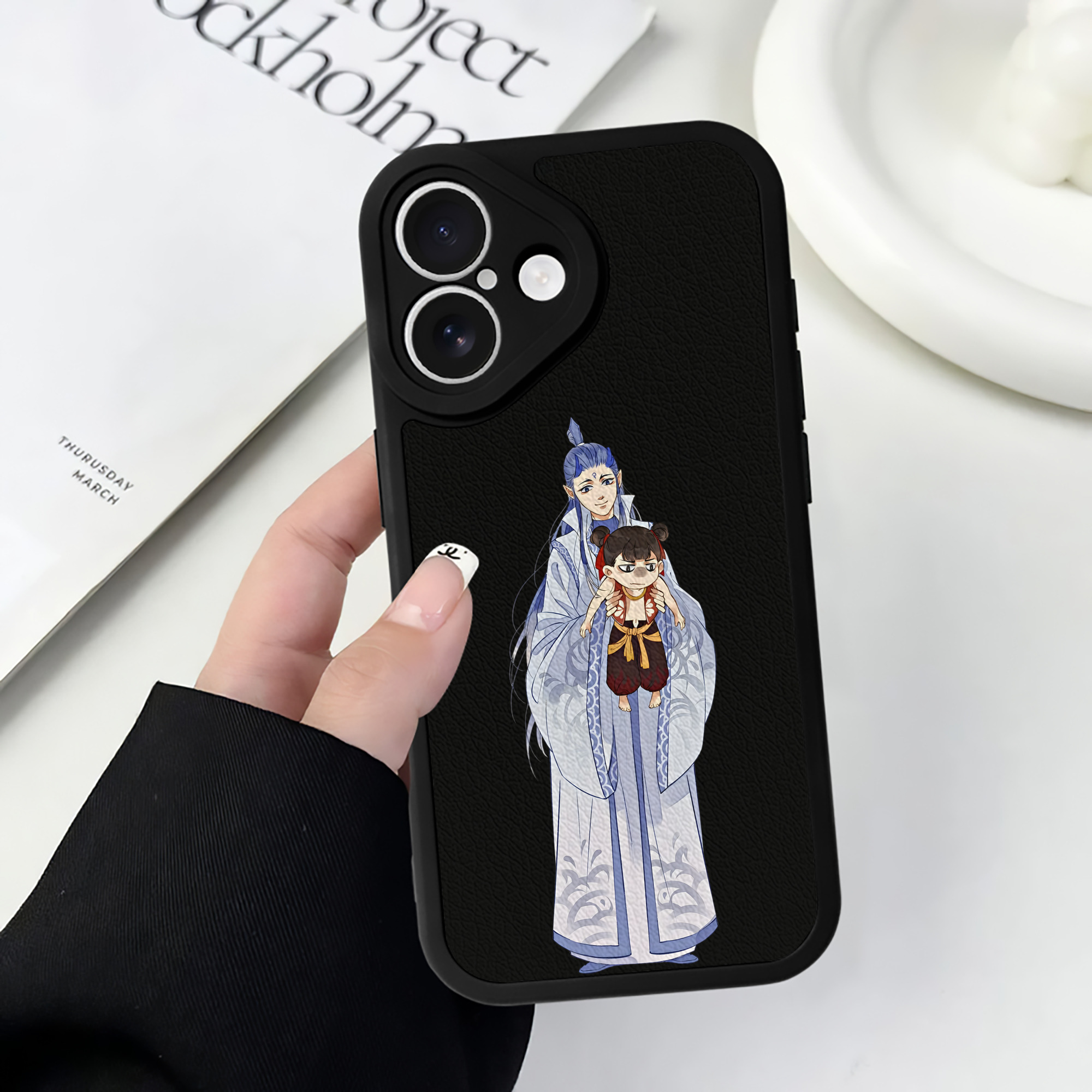（画像用） Ne Zha 2 ナタ 魔童の大暴れ 【iPhone 16シリーズ対応】シリコンスマホケース（レザー調） 材質：シリコン